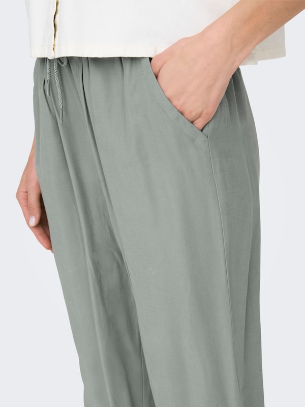 ONLY Tapered Pantaloni 'ONLKelda-Emery' In Verde Chiaro