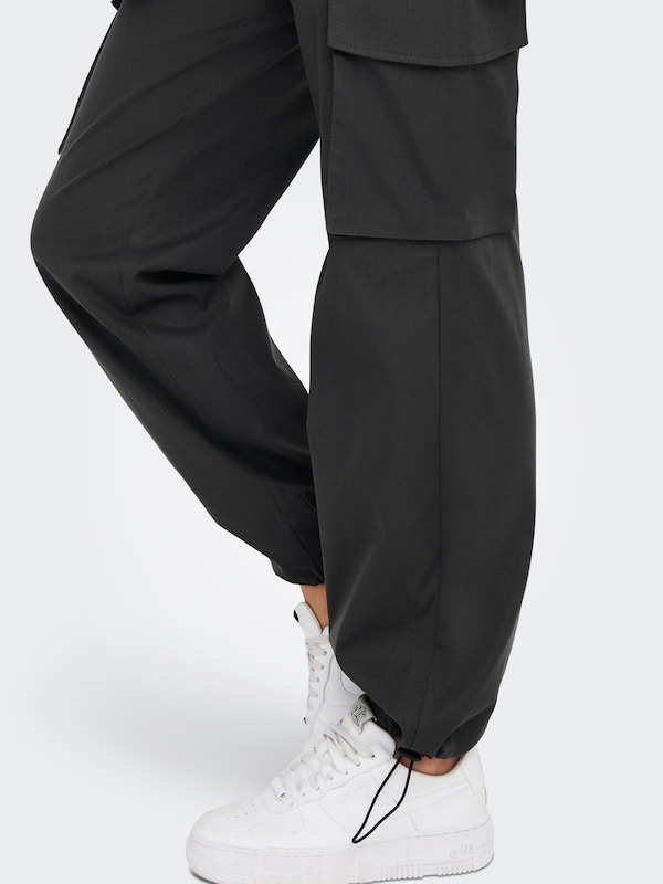ONLY Wide Leg Pantaloni Cargo 'ONLCashi' In Grigio Scuro