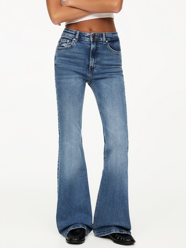 Pull&Bear Flared Jeans In Blu Denim