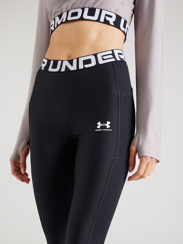 UNDER ARMOUR Skinny Pantaloni Sportivi In Nero