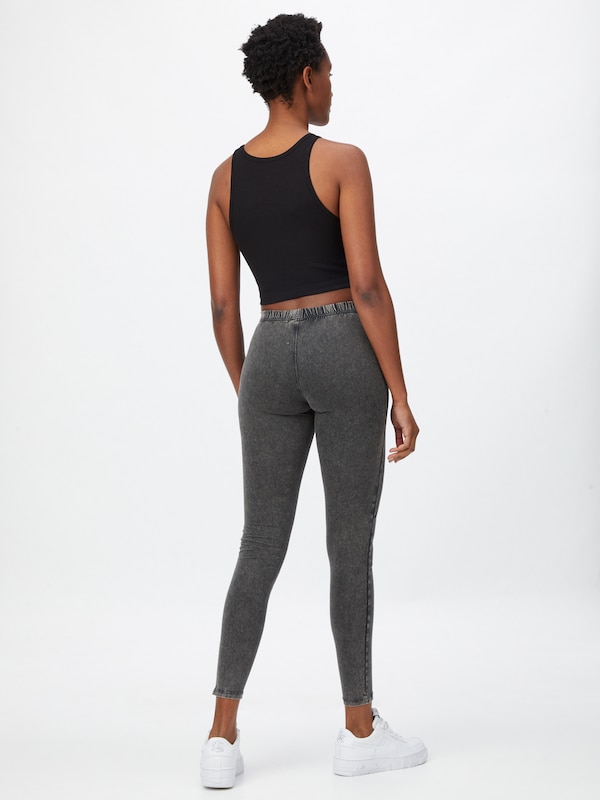 Urban Classics Skinny Leggings In Nero Sfumato