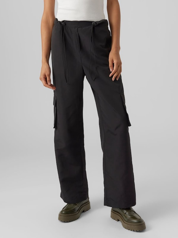 VERO MODA Loosefit Pantaloni Cargo 'Tessie' In Nero