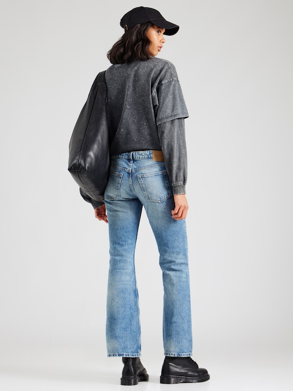 WEEKDAY Bootcut Jeans 'Nova' In Blu Denim