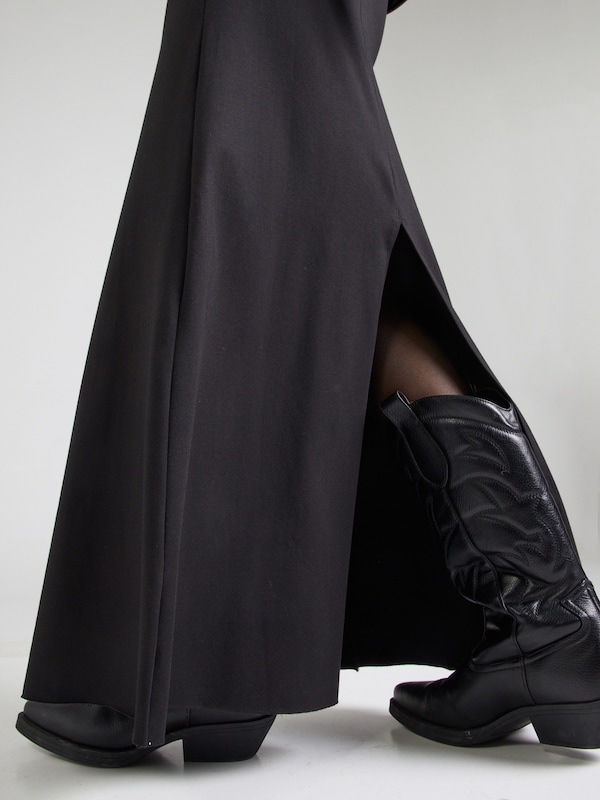 WEEKDAY Gonna 'Michelle' In Nero