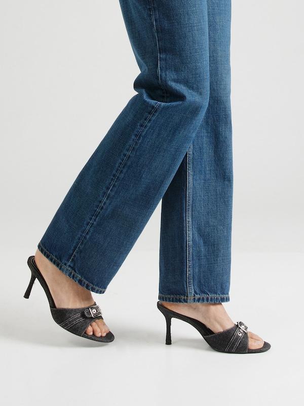 WEEKDAY Regular Jeans In Blu Denim
