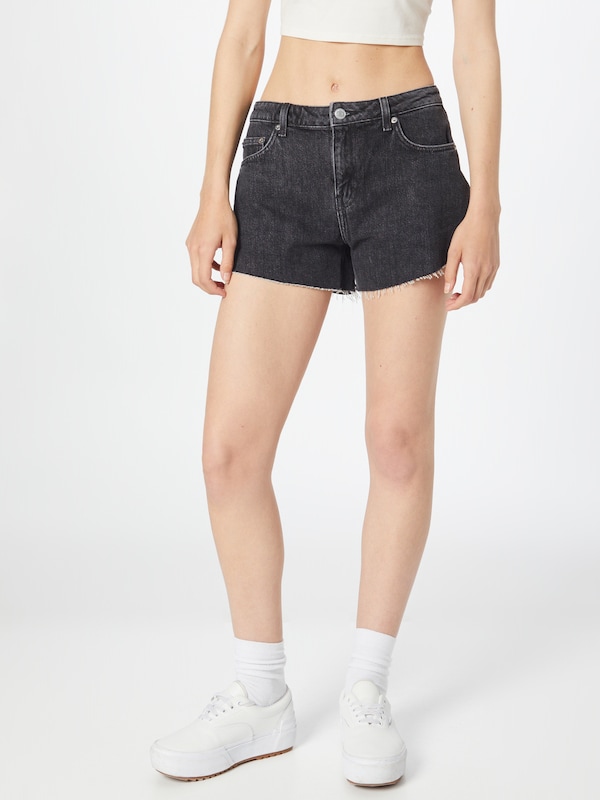 WEEKDAY Regular Jeans 'Swift' In Nero Denim