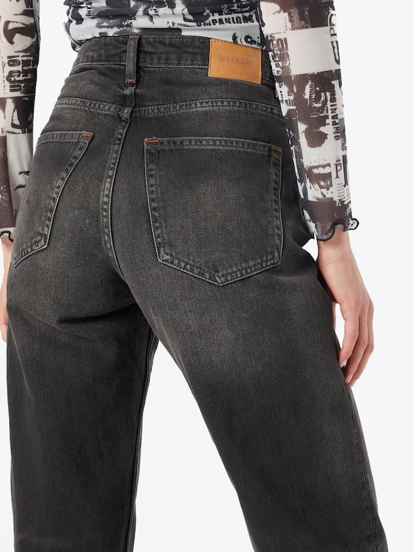 WEEKDAY Regular Jeans 'Voyage' In Nero Denim