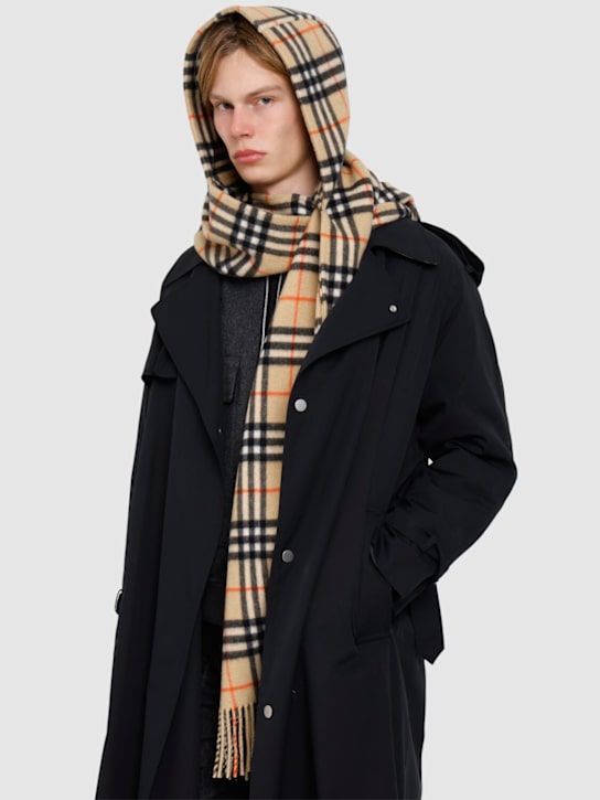 LuisaViaRoma BurberrySciarpa Con Cappuccio Giant Check In Cashmere