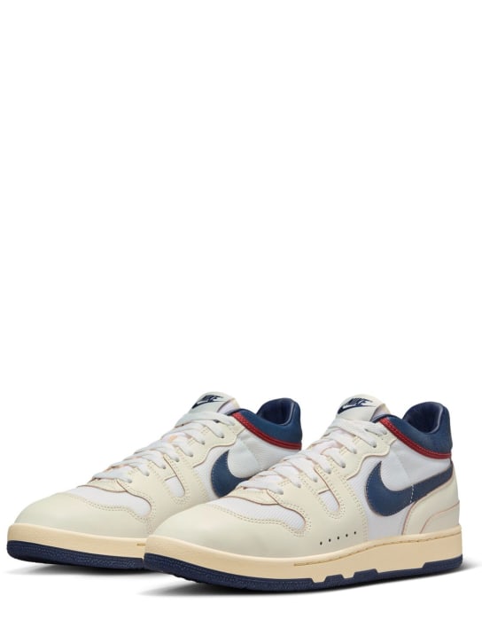 LuisaViaRoma NikeSneakers Attack