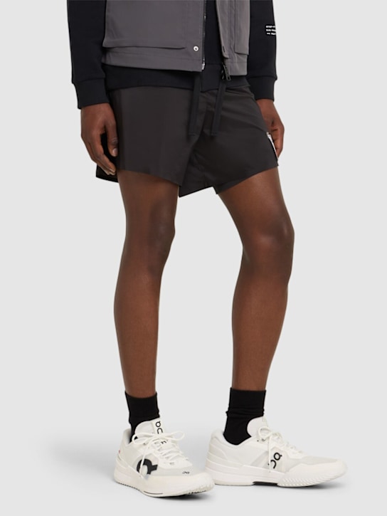 LuisaViaRoma OnSneakers The Roger Pro 2