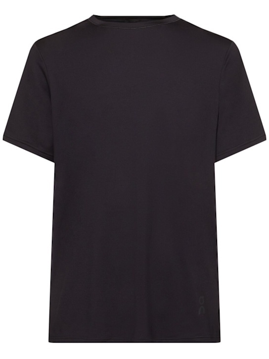LuisaViaRoma OnT-shirt Studio