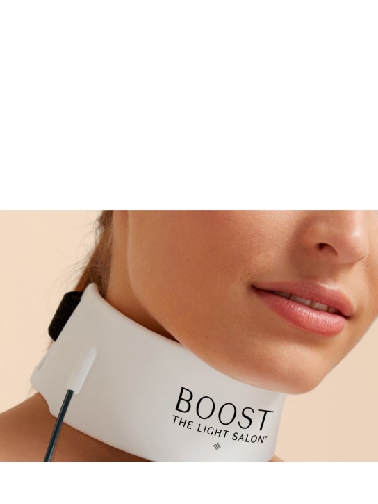 LuisaViaRoma The Light SalonBoost LED Collar