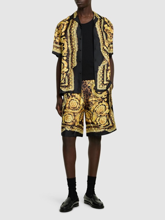 LuisaViaRoma VersaceShorts Wild Barocco In Seta Stampata
