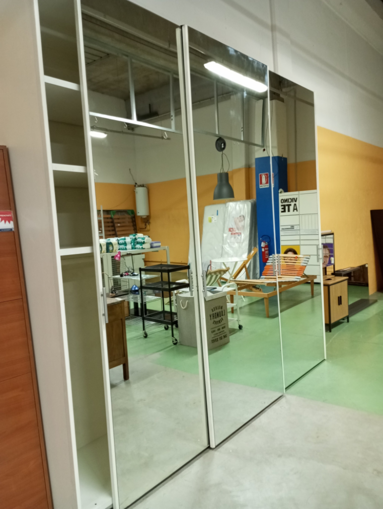 Mercatopoli Armadio 3 Ante A Specchio Scorrevoli 296 X 63 H 260
