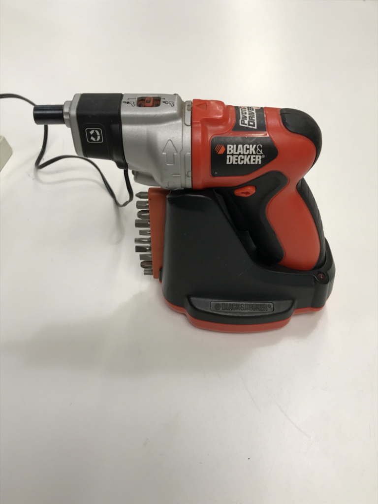 Mercatopoli Black & Decker Cacciavite girevole 4 8 V senza fili