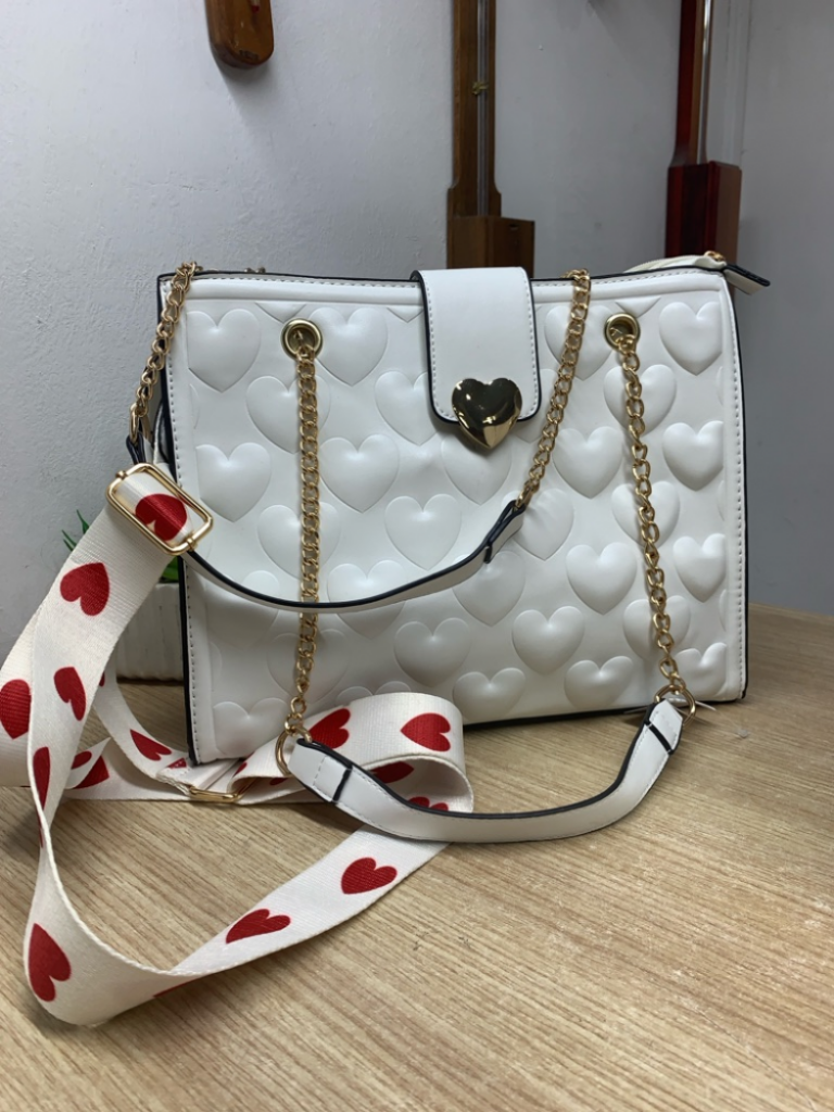 Mercatopoli BORSA BIANCA CUORI TRACOLLA CUORI ROSSI A