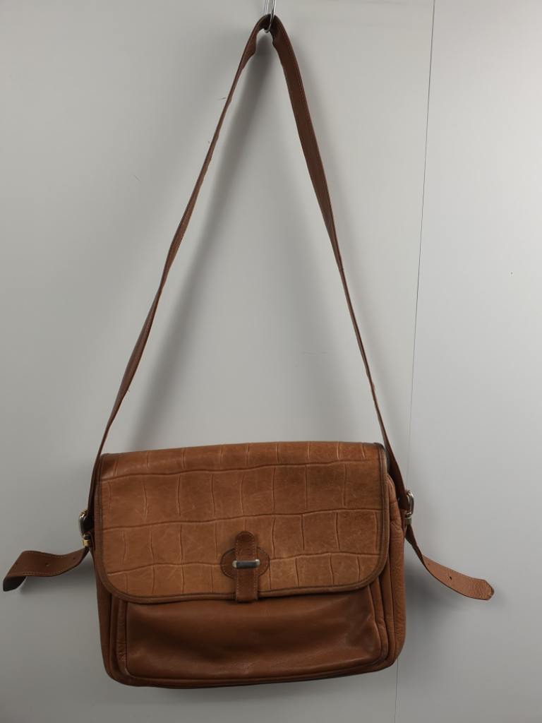 Mercatopoli Borsa Tracolla Vintage Pelle Color Nocciola Segni Del Tempo Cm 20x26