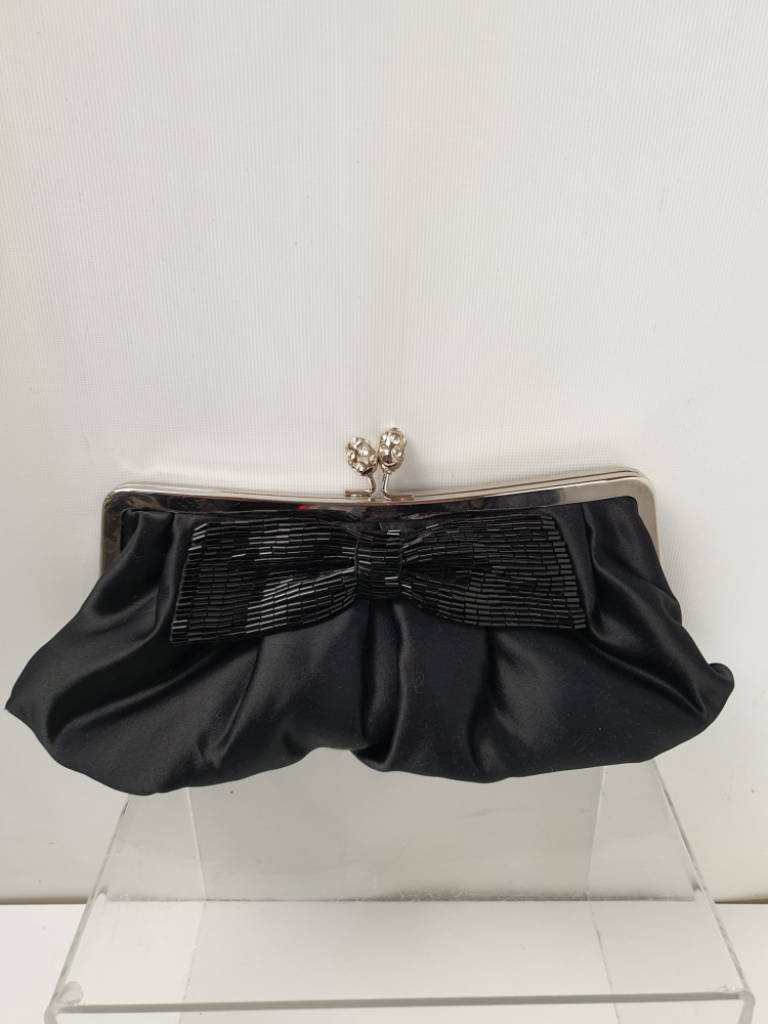 Mercatopoli Borsetta Clutch Acciaio Be Chic Nera Raso Con Nastro Di Perline Cm 20 Circa