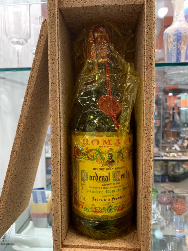 Mercatopoli BRANDY CARDENAL MENDOZA 75 cl 40° VINTAGE CON BOX IN SUGHERÒ