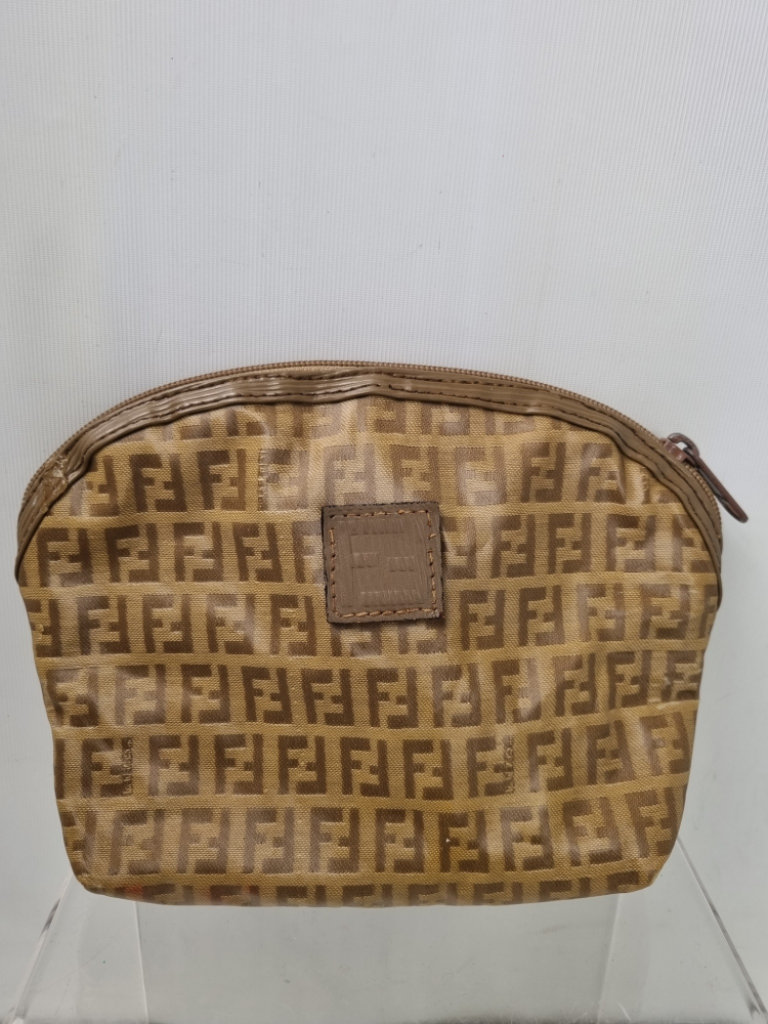 Mercatopoli Bustina Beauty Fendi Anni 70/80 Tela Cerata Cm 20 X13 X 4 Circa ( Alcune Imperfezioni )