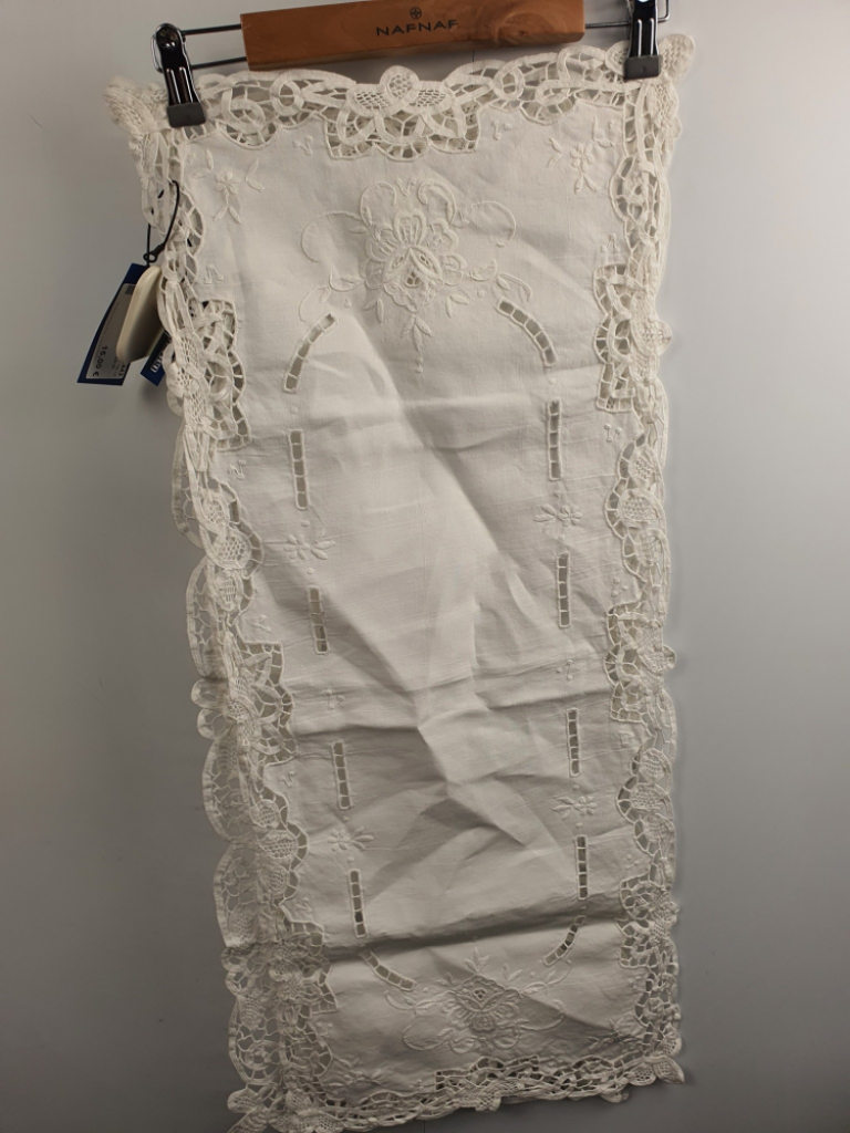 Mercatopoli Centrino Cotone Bianco Cm 80 X35 Ricamato