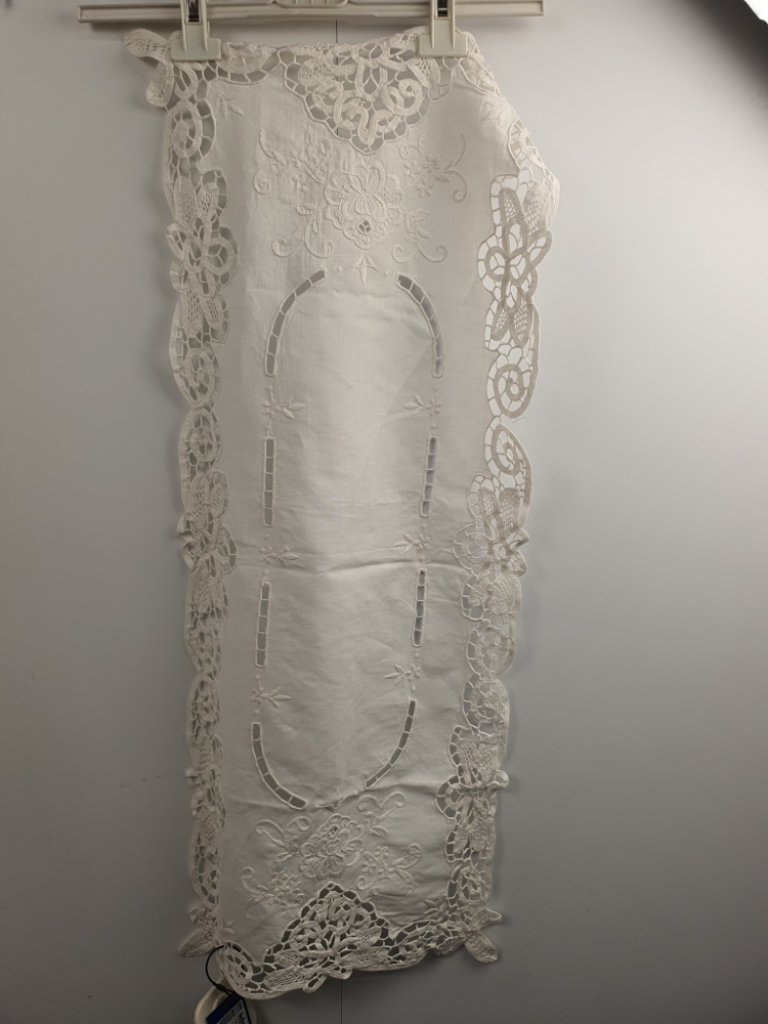 Mercatopoli Centrino Lino Ricamo Burano Fatto A Mano Cm 85 X35 Bianco