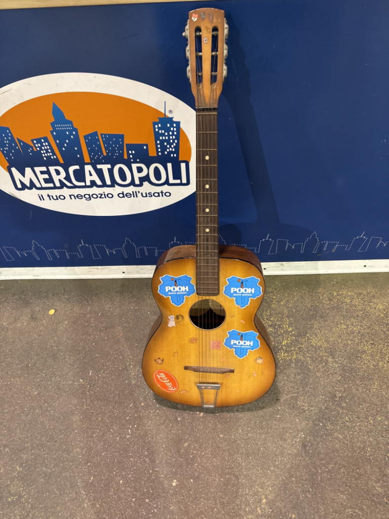 Mercatopoli CHITARRA ACUSTICA CRUCIANELLI ANNI 60 MADE IN ITALY PICCOLA MANCANZA SUL RETRO