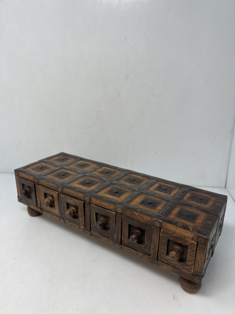 Mercatopoli Cofanetto 6 Cassetti Vinatge Legno Borchie 38x14x12