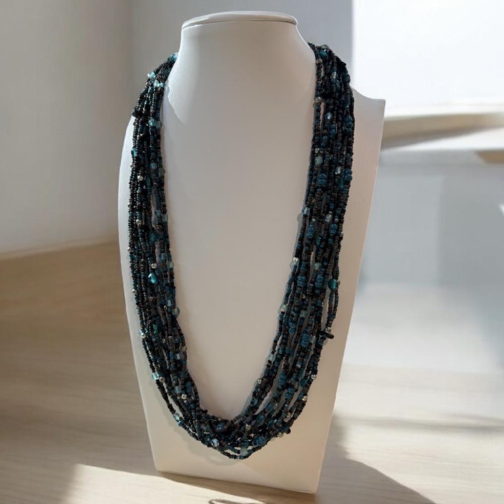 Mercatopoli COLLANA VERDE PETROLIO CON PALLINE E GANCIO ARGENTATO