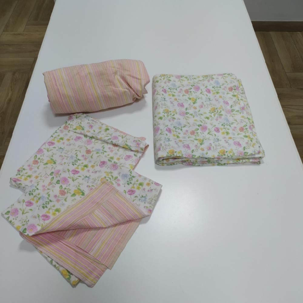 Mercatopoli Completo Matrimoniale Ricamato Sotto Con Angoli Rosa/Verde (4 pezzi)