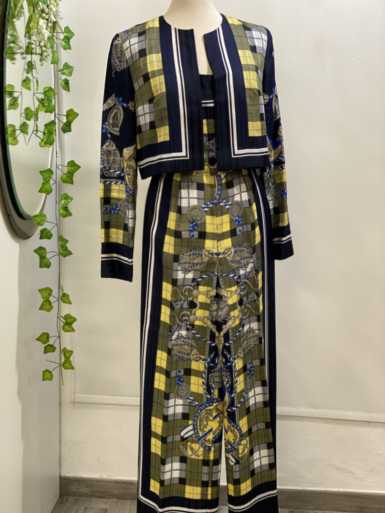 Mercatopoli Completo Sartoriale Con Tuta Blu Gialla Fantasia E Giacchetta Donna Tg 44