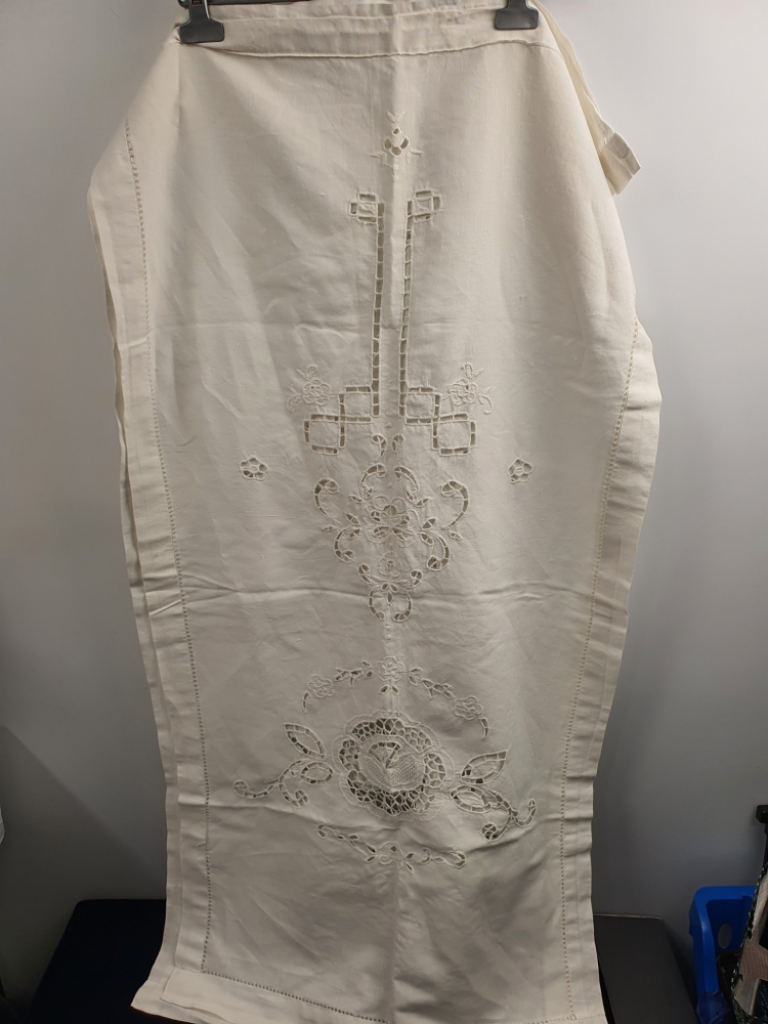 Mercatopoli Coppia Tende Cotone Bianco Ricamato Cm 65 X120