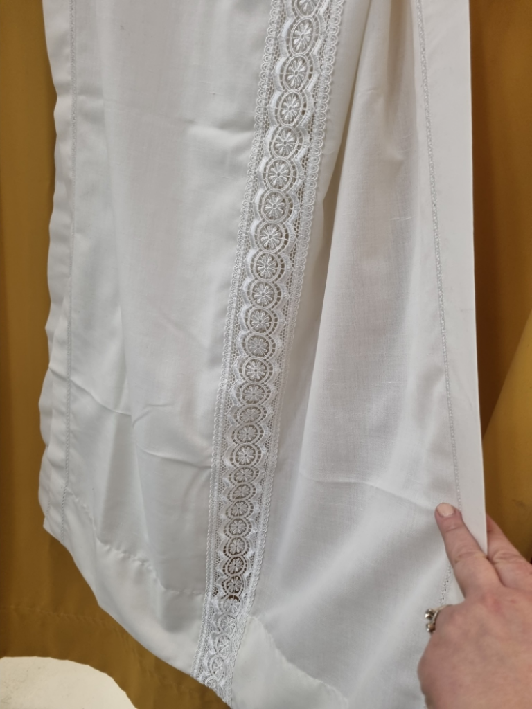 Mercatopoli Coppia Tende Tessuto Bianco Avorio Inserto Macramè Cm 75 X 240