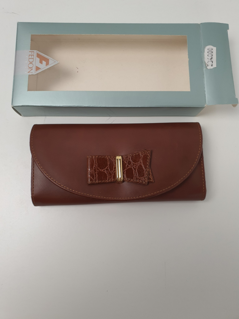 Mercatopoli Custodia Fedon Per Occhiali Simil Pelle Marron Con Fiocco Cm 16 X 6