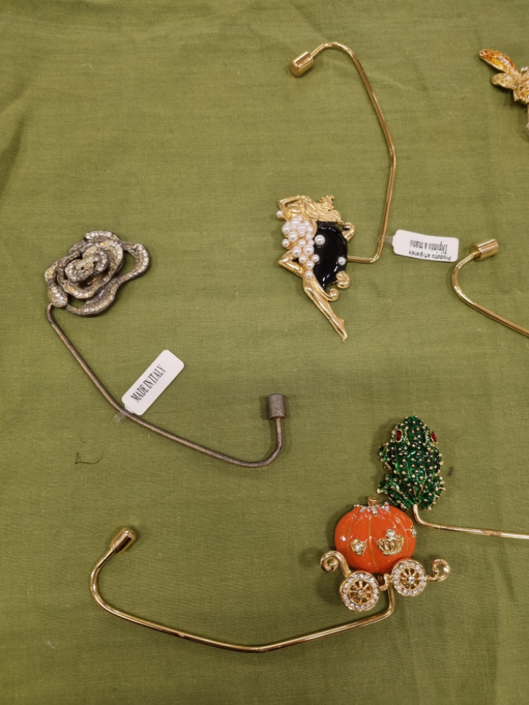 Mercatopoli Gancio Porta Borsa Made In Itali Dipinto A Mano Vintage Vari Soggetti Flora/fauna