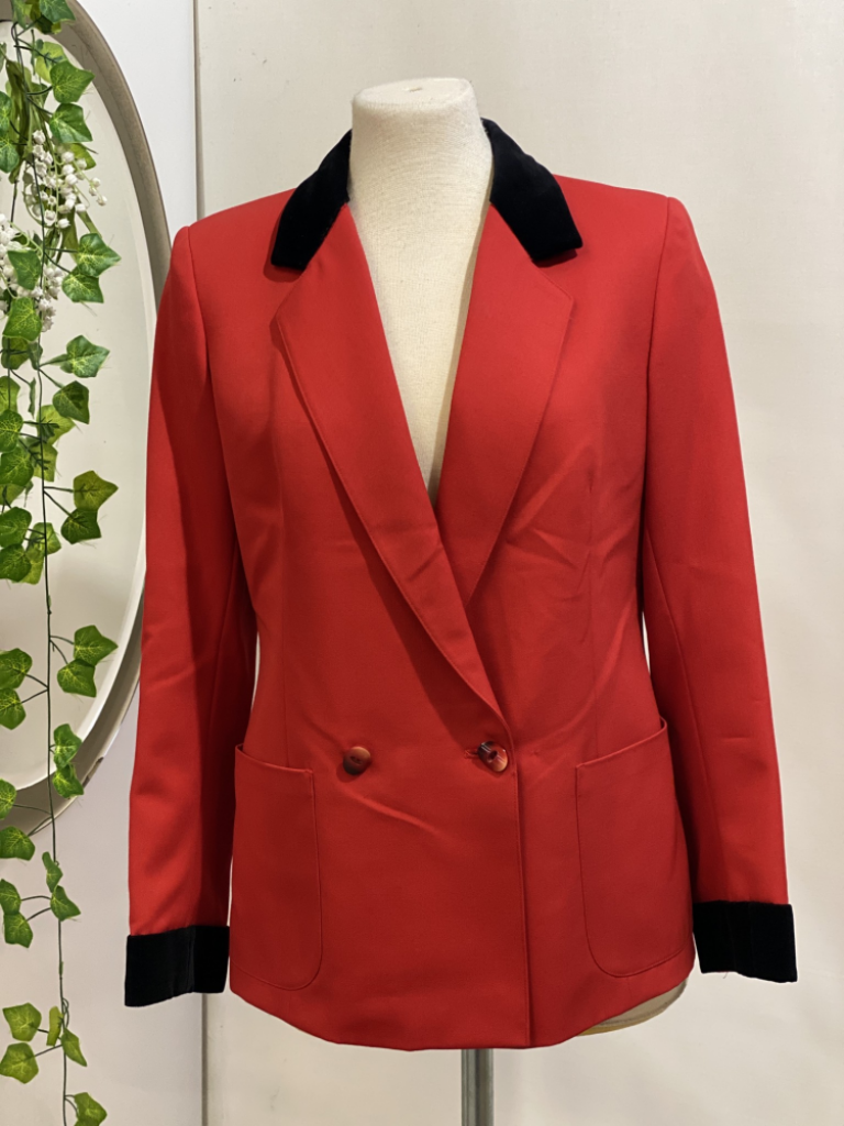 Mercatopoli Giacca Rossa Doppio Petto Con Polsini In Velluto Nero Donna Tg 44