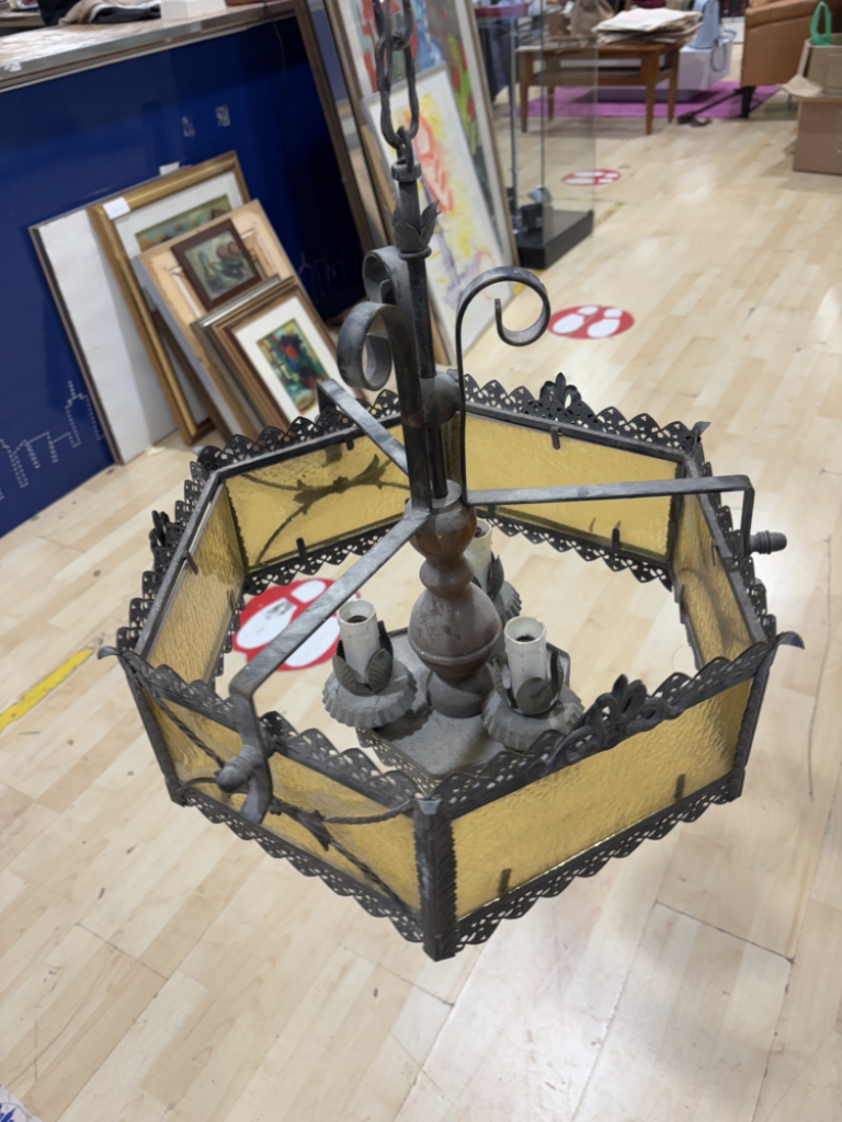 Mercatopoli LAMPADARIO 3 LUCI IN FERRO LAVORATO E VETRO
