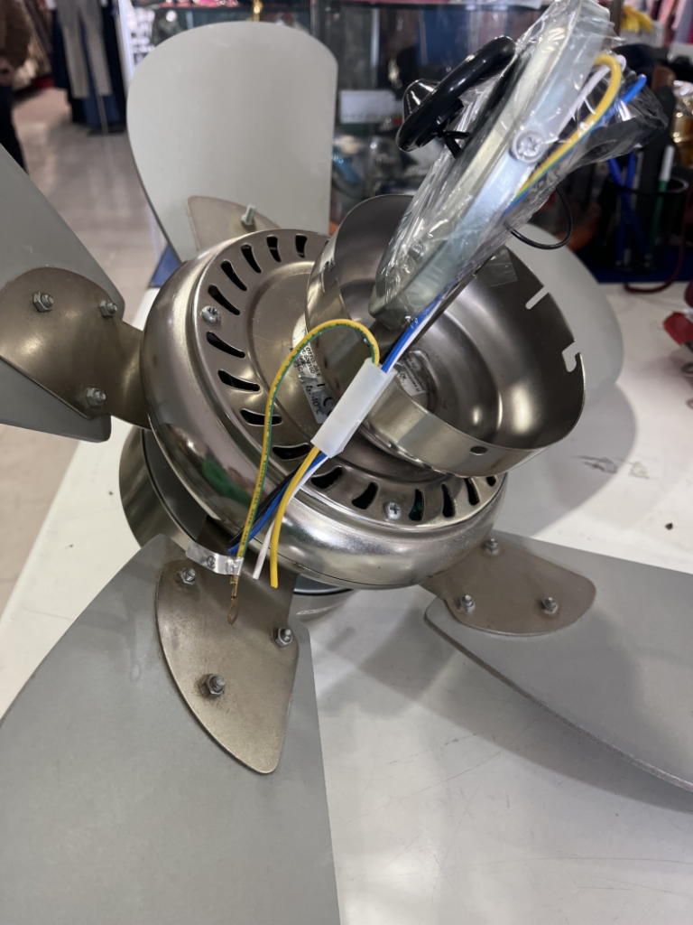 Mercatopoli Lampadario A Ventilatore SENZA PLAFONIERA
