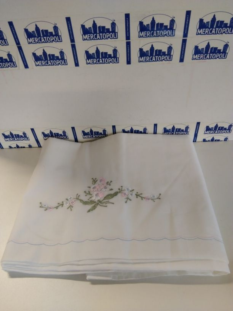 Mercatopoli Lenzuolo Matrimoniale Con Ricami Fiorellini