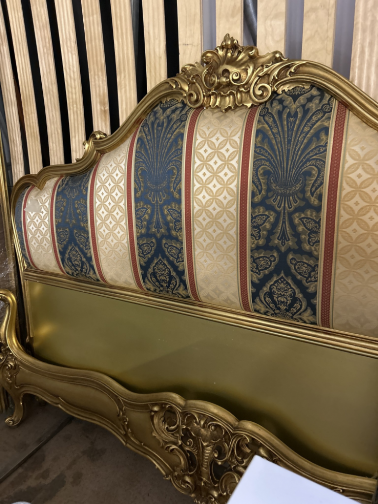 Mercatopoli Letto Matrimoniale Tessuto Con Rete Stile Barocco Struttura Dorata Legno