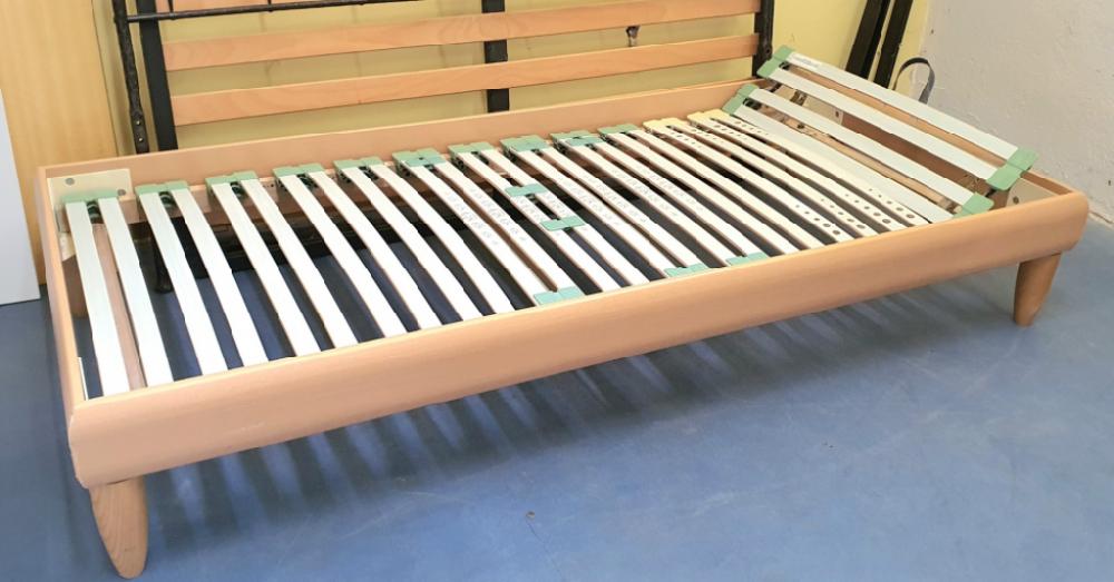 Mercatopoli Letto Singolo Completo Di Rete Con Movimento Testa 90x200cm Regolazione Portanza