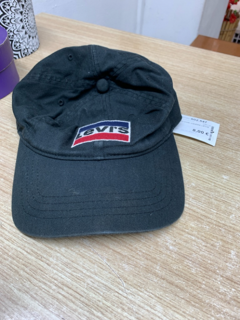 Mercatopoli Cappello Nero Con Visiera Levis A