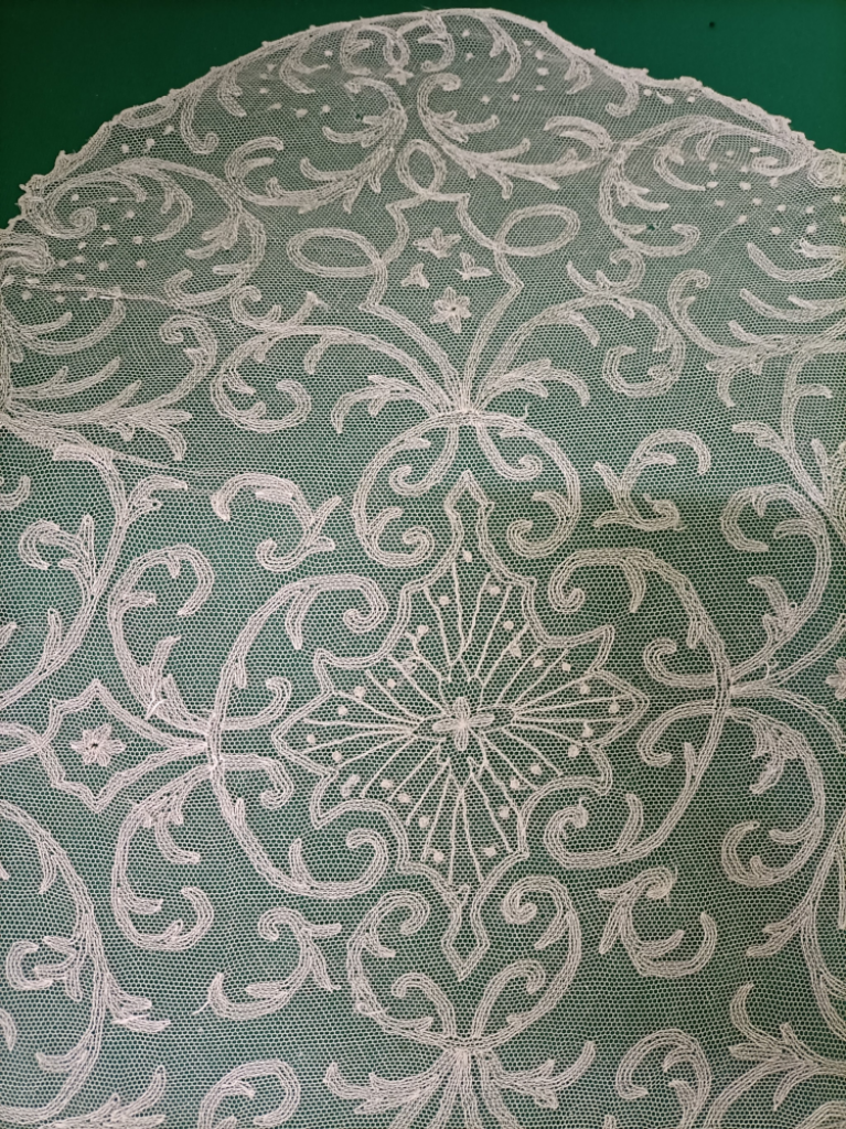 Mercatopoli CENTRINO OVALE VELATO