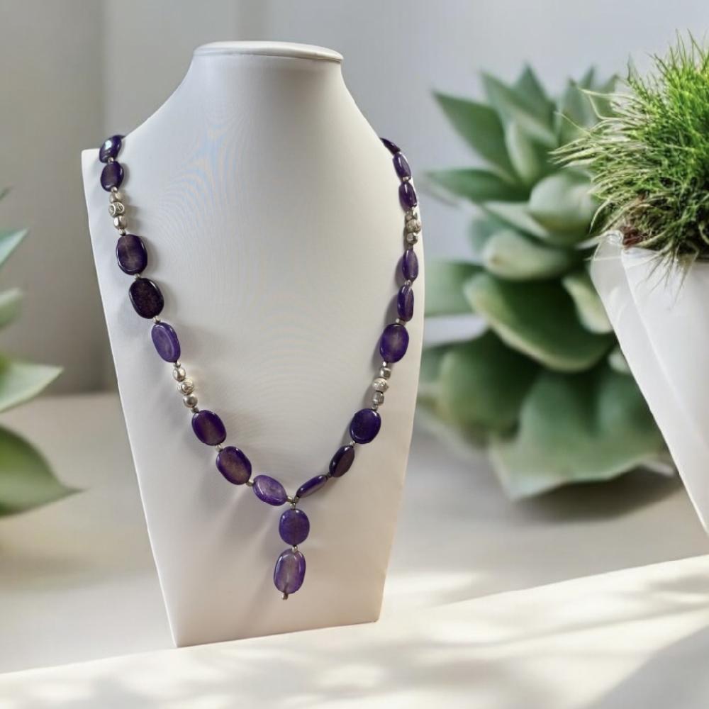Mercatopoli COLLANA CON PIETRE VIOLA PIATTE