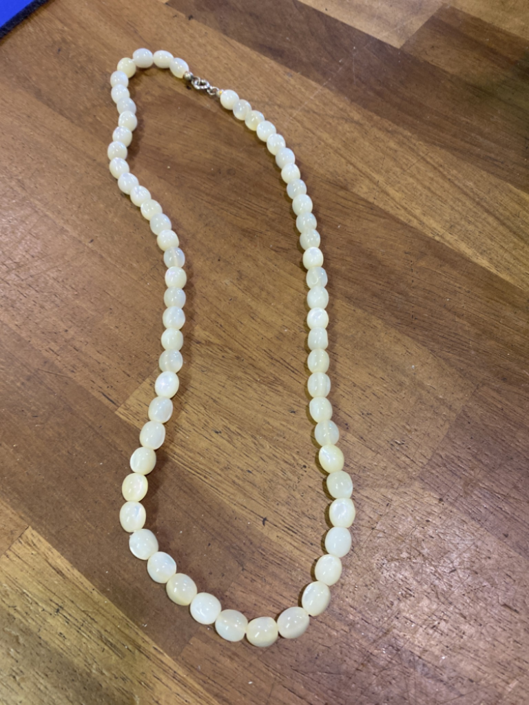 Mercatopoli COLLANA IN MADREPERLA