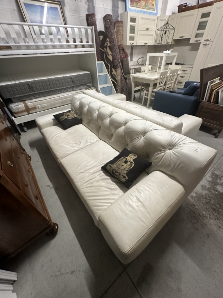 Mercatopoli Divano In Pelle Bianco