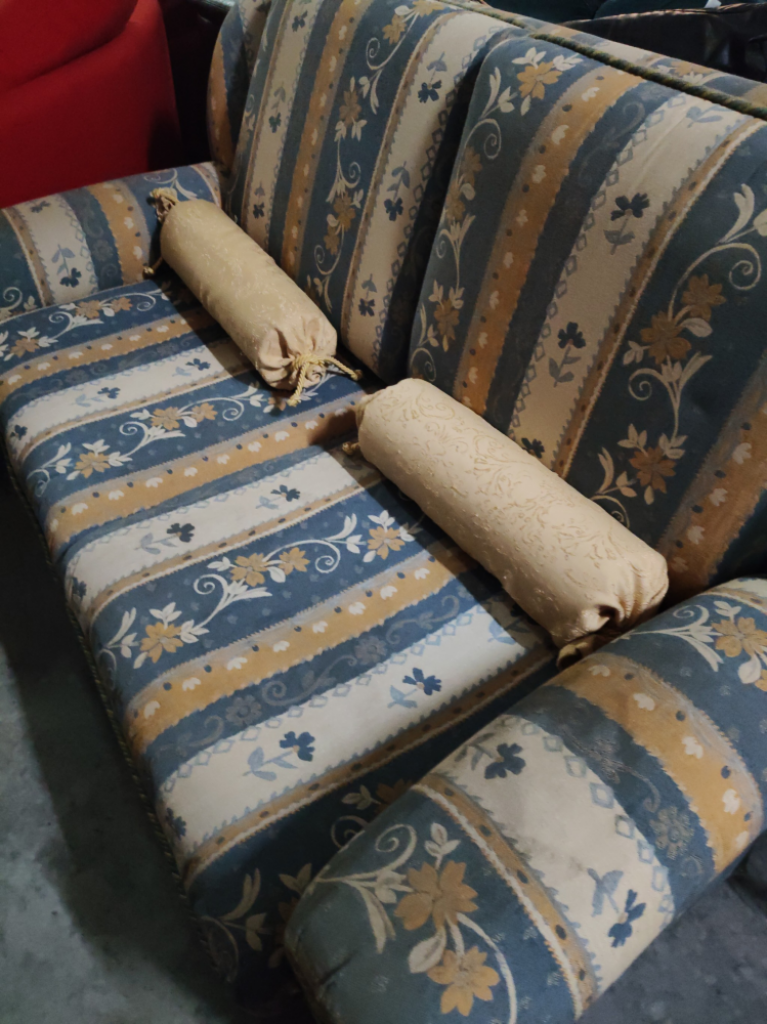 Mercatopoli Divano Letto In Tessuto Fiorato*