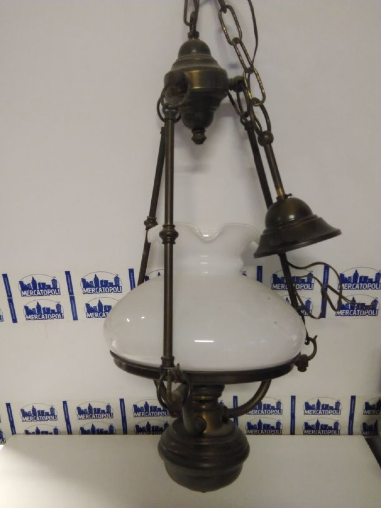 Mercatopoli Lampadario Bianco A Forma Di Lume