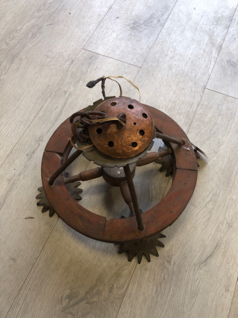 Mercatopoli Lampadario In Legno Vintage