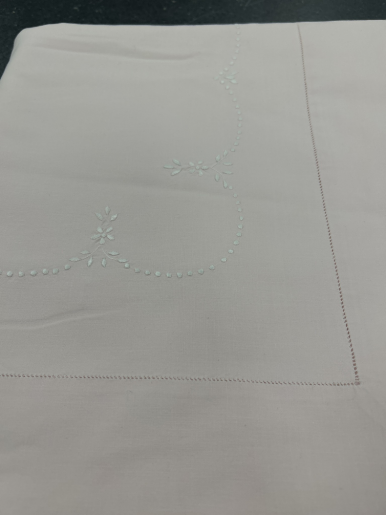 Mercatopoli Lenzuolo Matrimoniale Rosa Con Federe